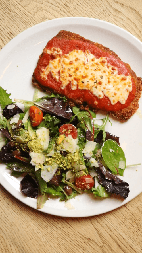 Milanesa de ternera napolitana